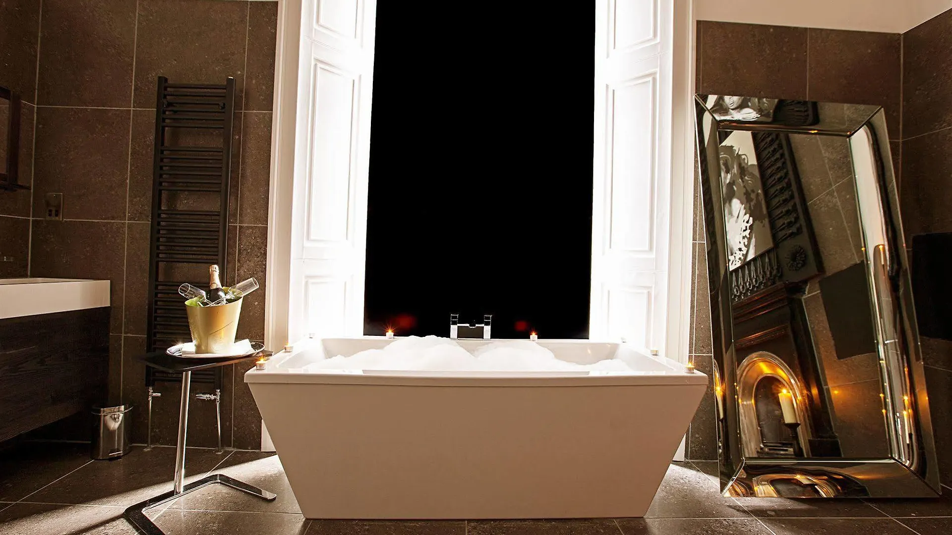 **** Hotel Rooms & Suites Picardy Place Edinburgh United Kingdom